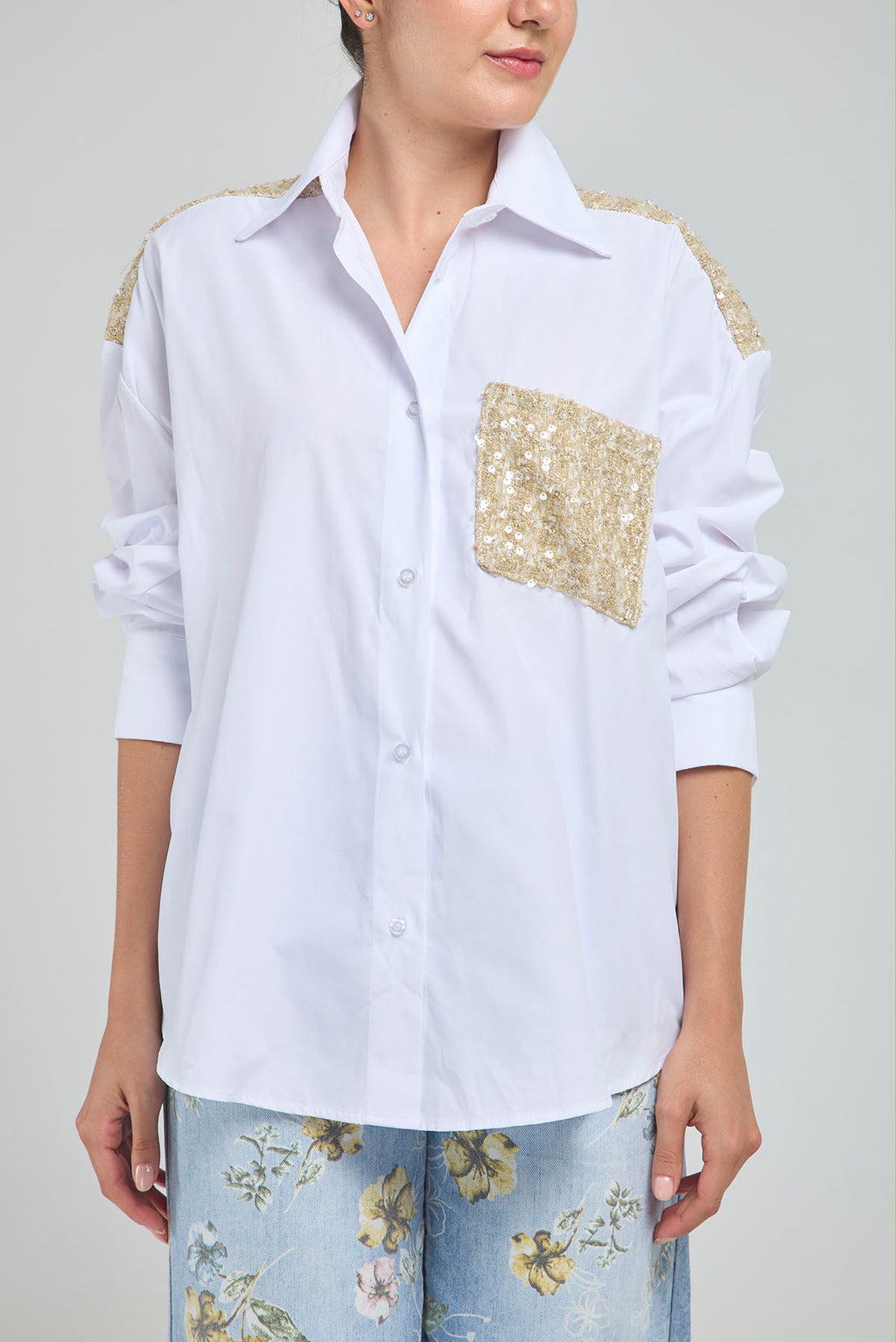 CAMISA APLIQUES ESPALDA BOLSILLO TELA BURDA  M/L C/C
