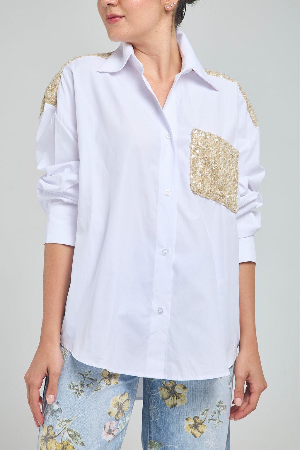 CAMISA APLIQUES ESPALDA BOLSILLO TELA BURDA  M/L C/C