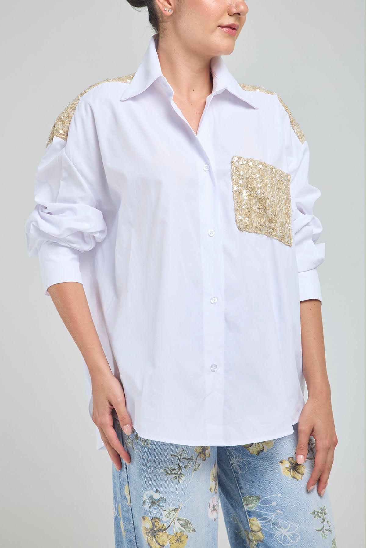 CAMISA APLIQUES ESPALDA BOLSILLO TELA BURDA  M/L C/C