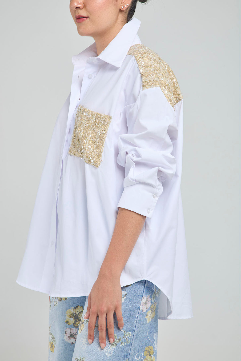 CAMISA APLIQUES ESPALDA BOLSILLO TELA BURDA  M/L C/C