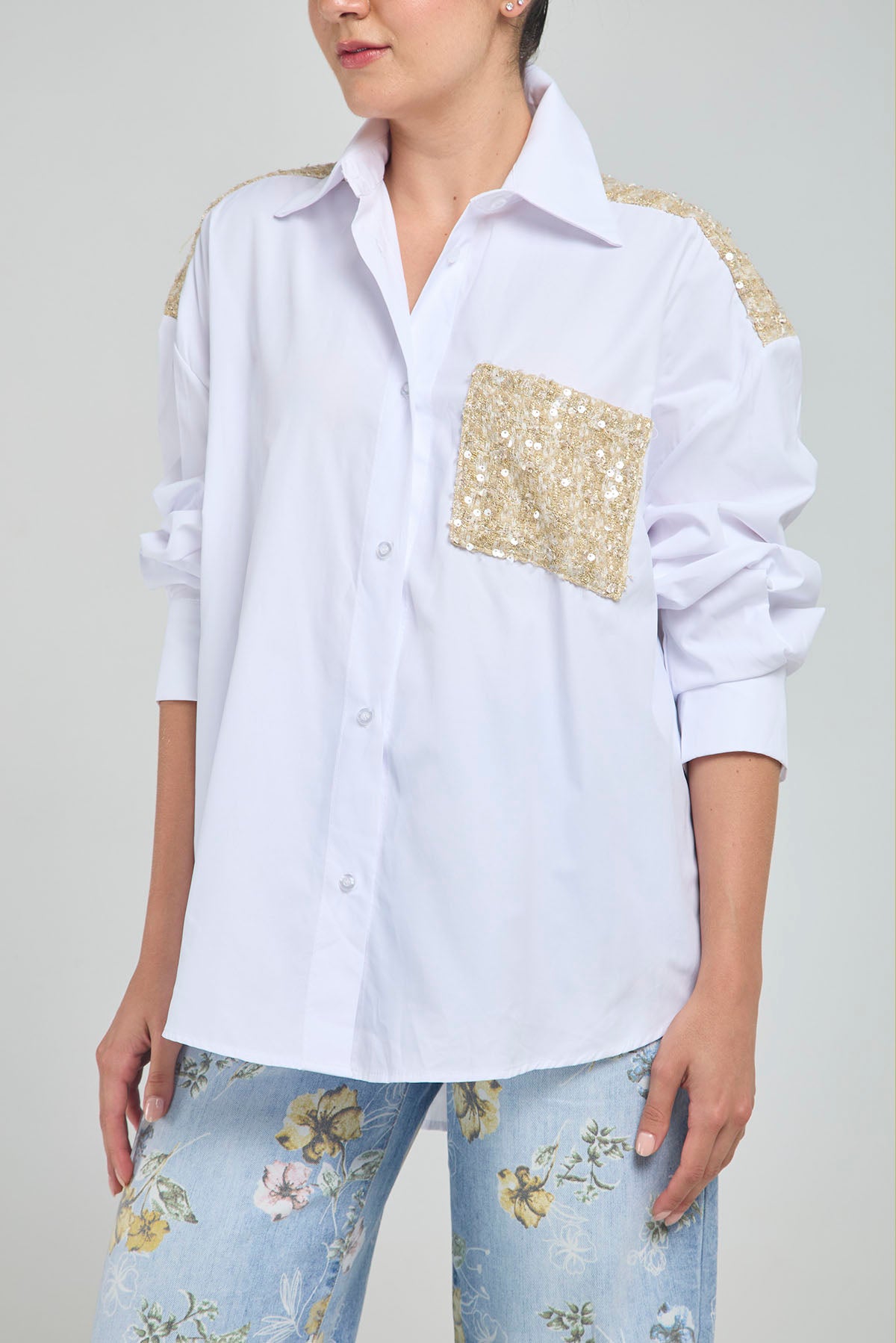 CAMISA APLIQUES ESPALDA BOLSILLO TELA BURDA  M/L C/C