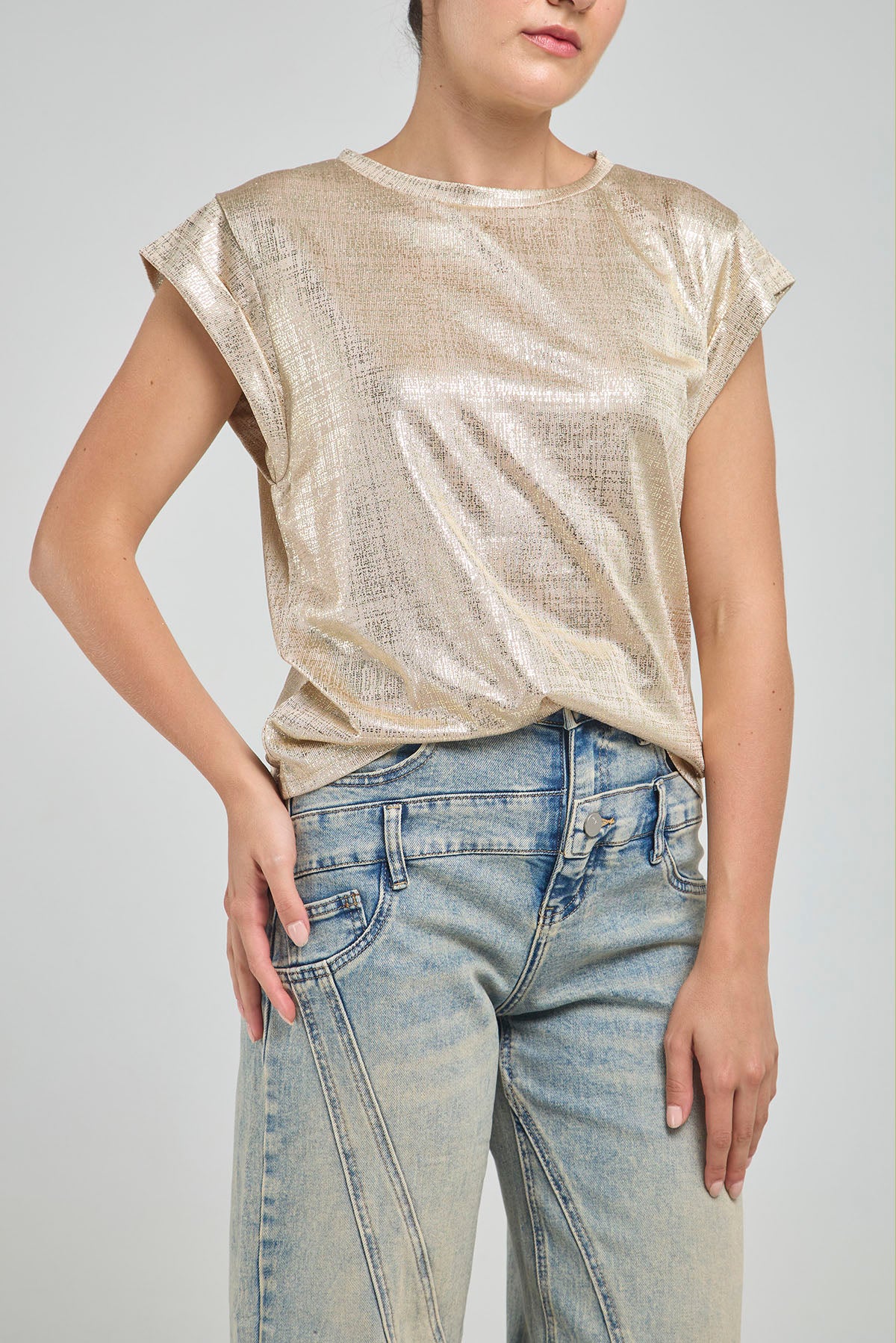 CAMISETA BASICA LUREX CUELLO REDONDO MANGA RODADA