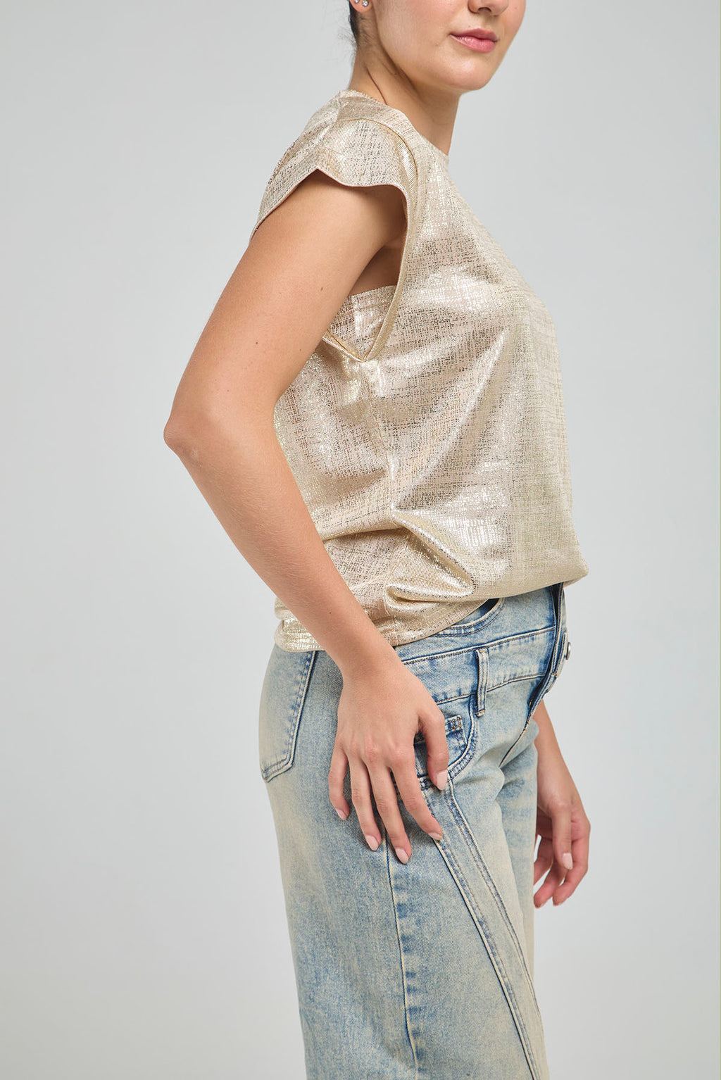 CAMISETA BASICA LUREX CUELLO REDONDO MANGA RODADA