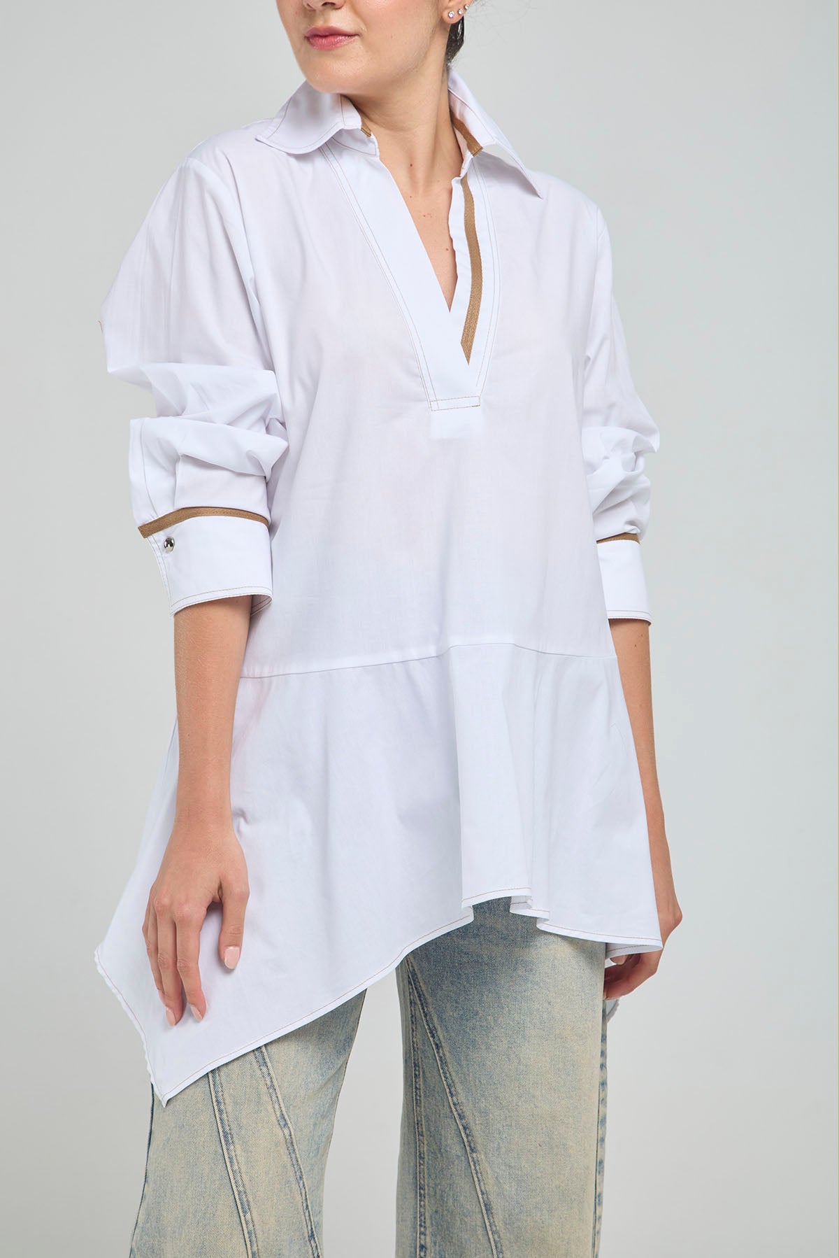 BLUSON CON BOLERO PERILLA INTERNA Y CUELLO CAMISERO