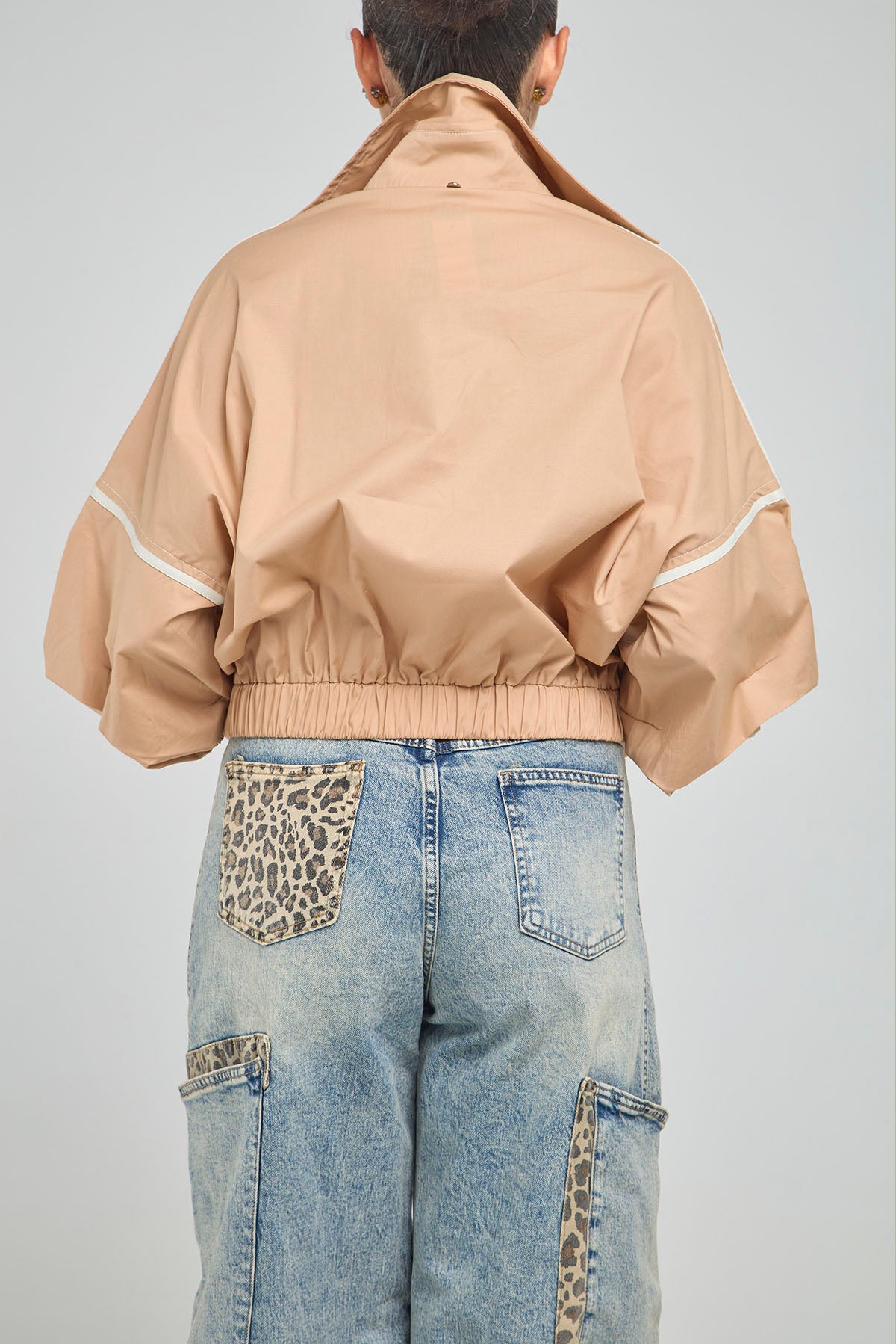 BLUSA CUELLO CAMISERO Y TIRAS CON PRETINA DE RESORTE