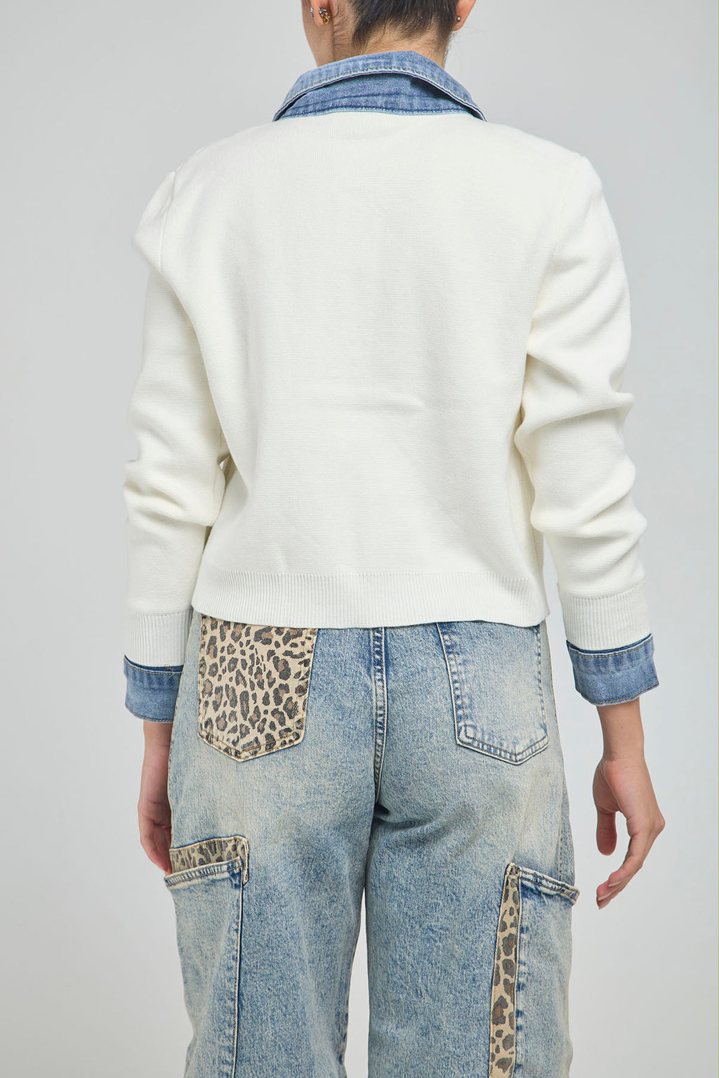 CHAQUETA TEJIDA CUELLO PUÑO PERILLA EN JEAN