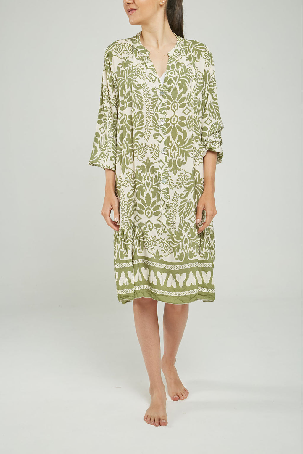 VESTIDO CORTO ESTAMPADO PERILLA INTERRUMPIDA  CORTE HORIZONTAL