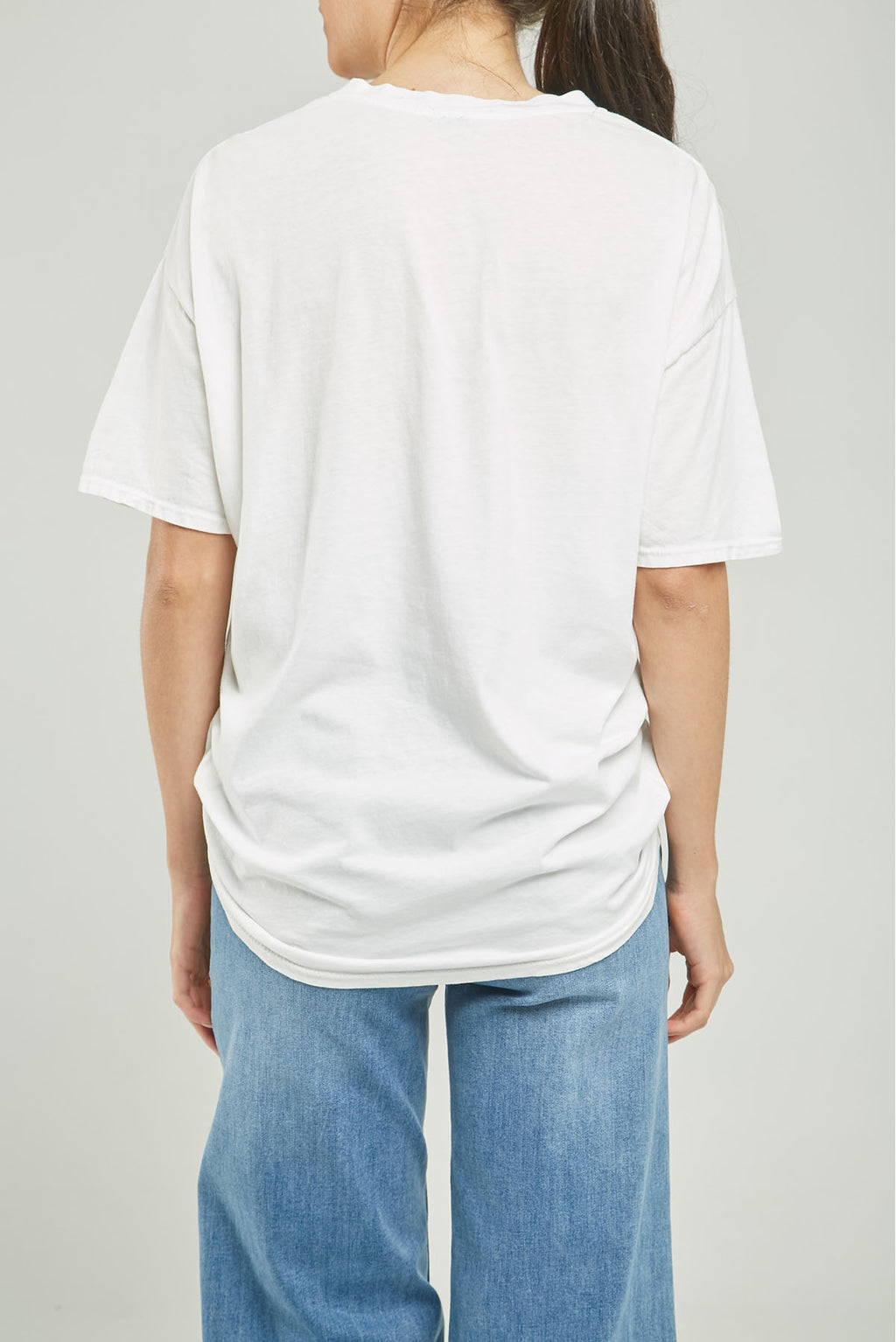 CAMISETA FLORES GRANDES ADELANTE C/R M/C