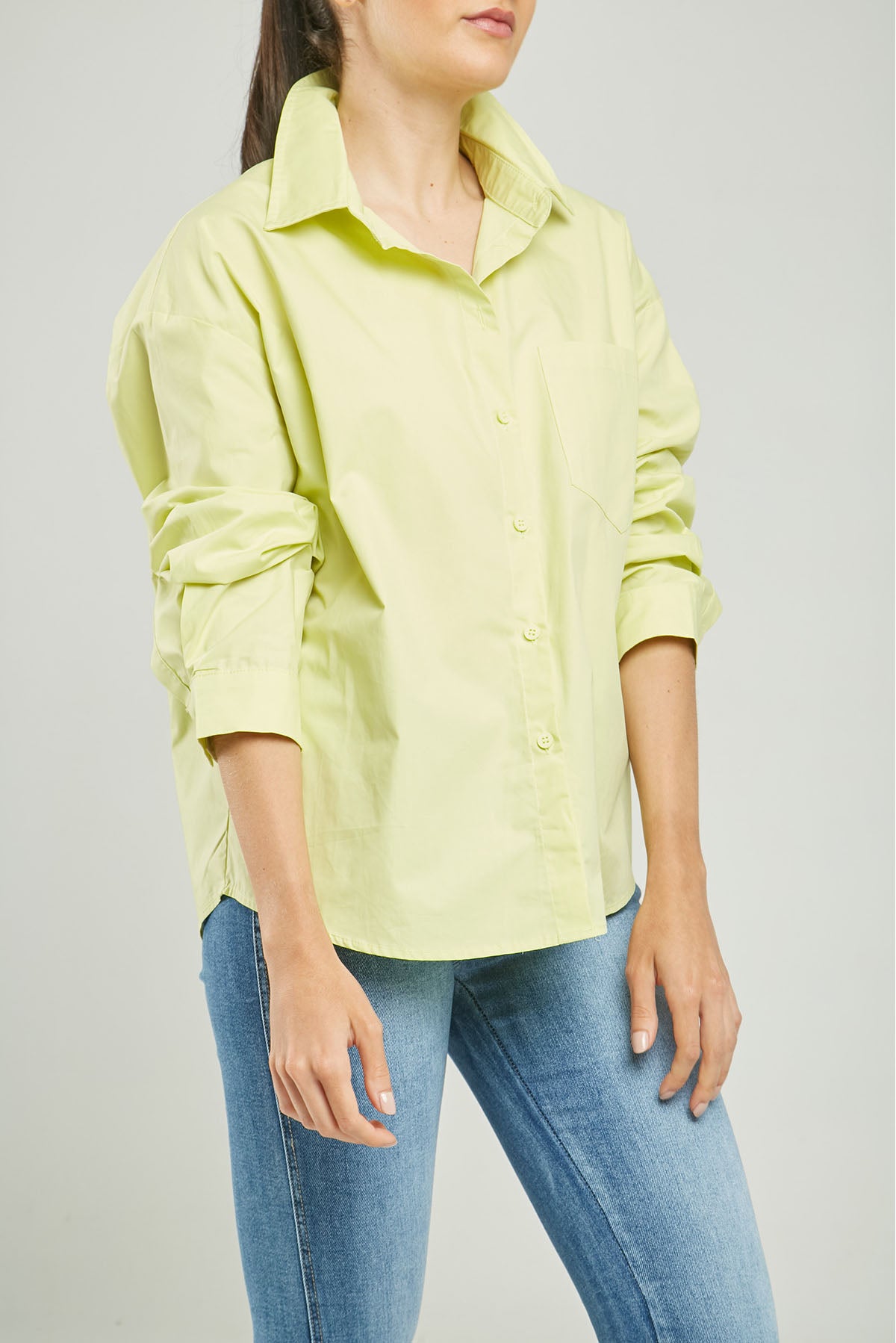 BLUSA 1 BOLSILLO PRENSES ATRAS CUELLO CAMISERO M/LARGA