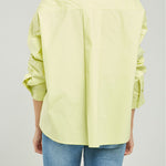 BLUSA 1 BOLSILLO PRENSES ATRAS CUELLO CAMISERO M/LARGA