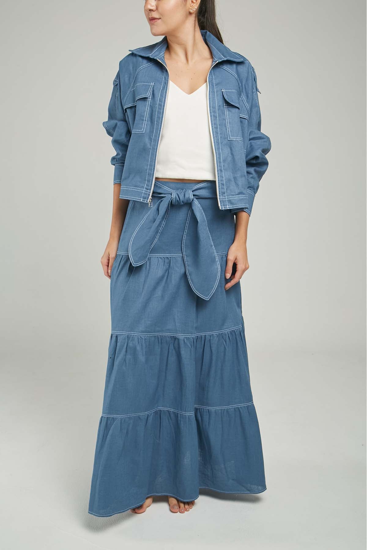 CHAQUETA LINO BOLSILLOS IRREGULARES CHARRRETERA HOMBRO PRETINA