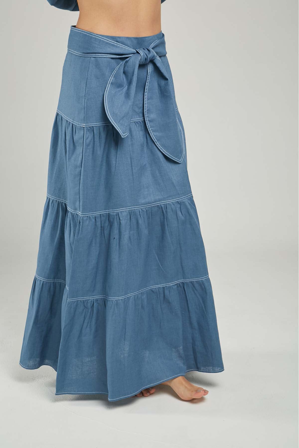 FALDA LARGA LINO CORTES HORIZONTALES PESPUNTE  CINTURON