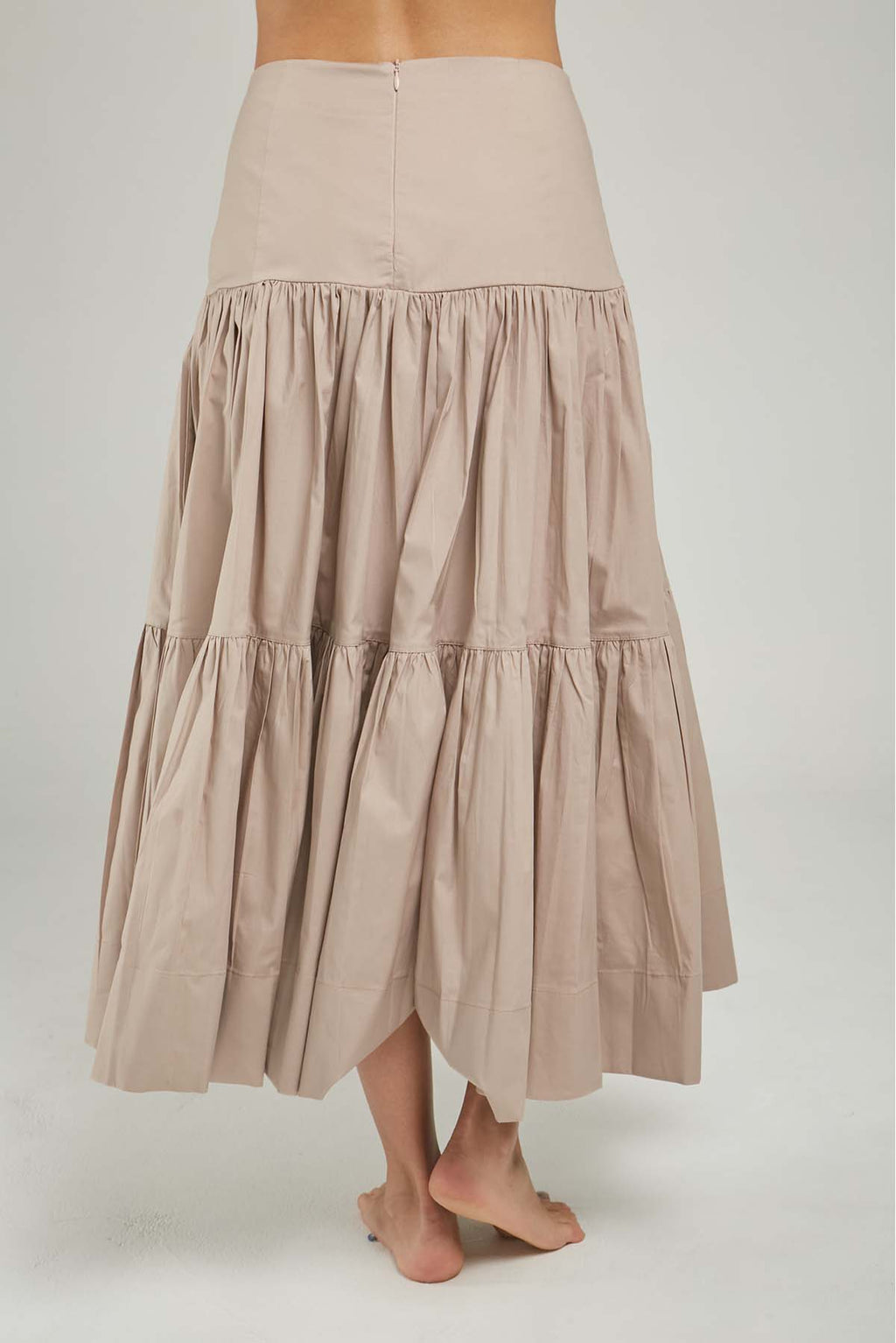 FALDA LARGA CORTE HORIZONTAL PRENSES PRETINA ANCHA