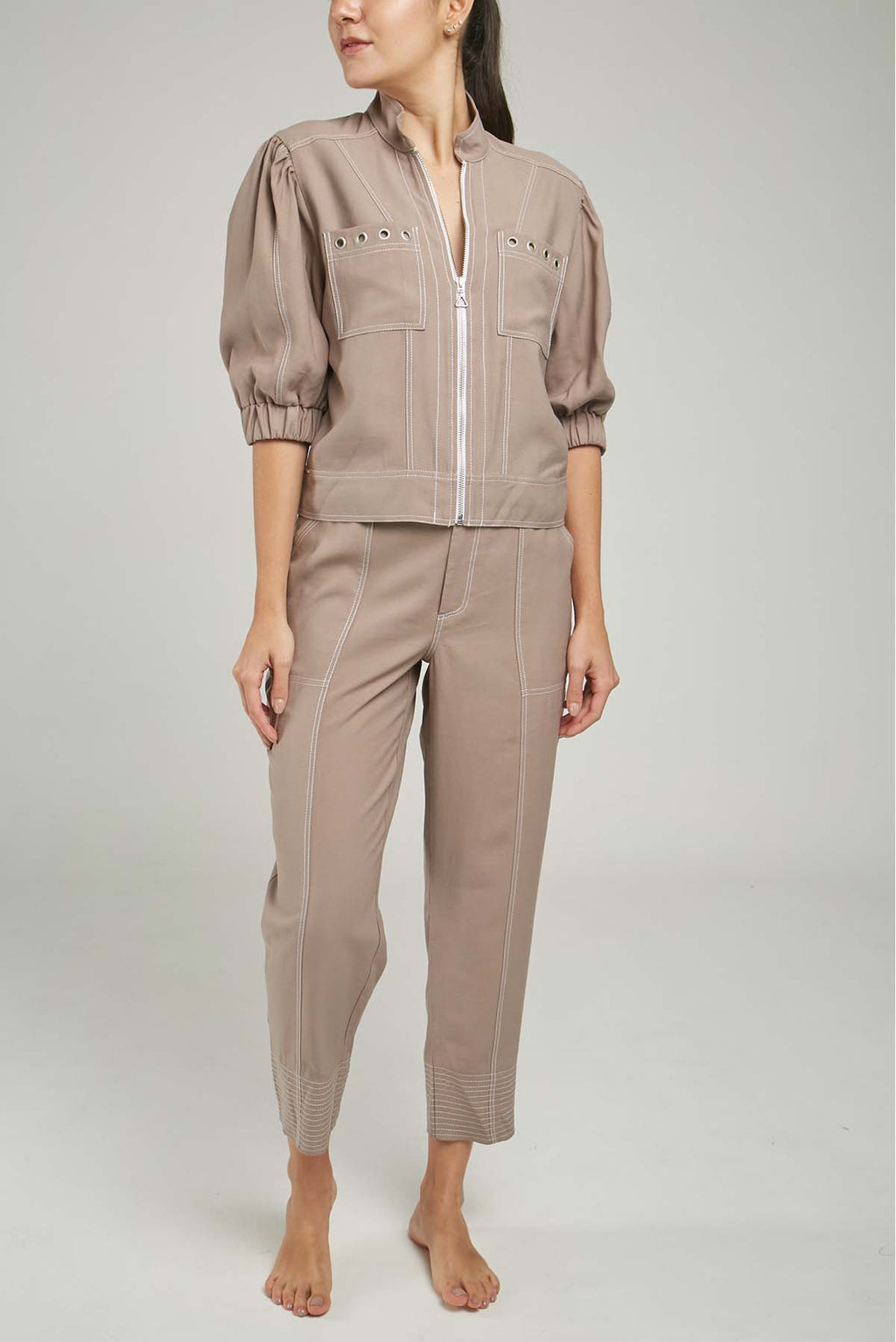 CHAQUETA CIERR BOLSILLO OJALET MANGA CORTA CUELLO NERU