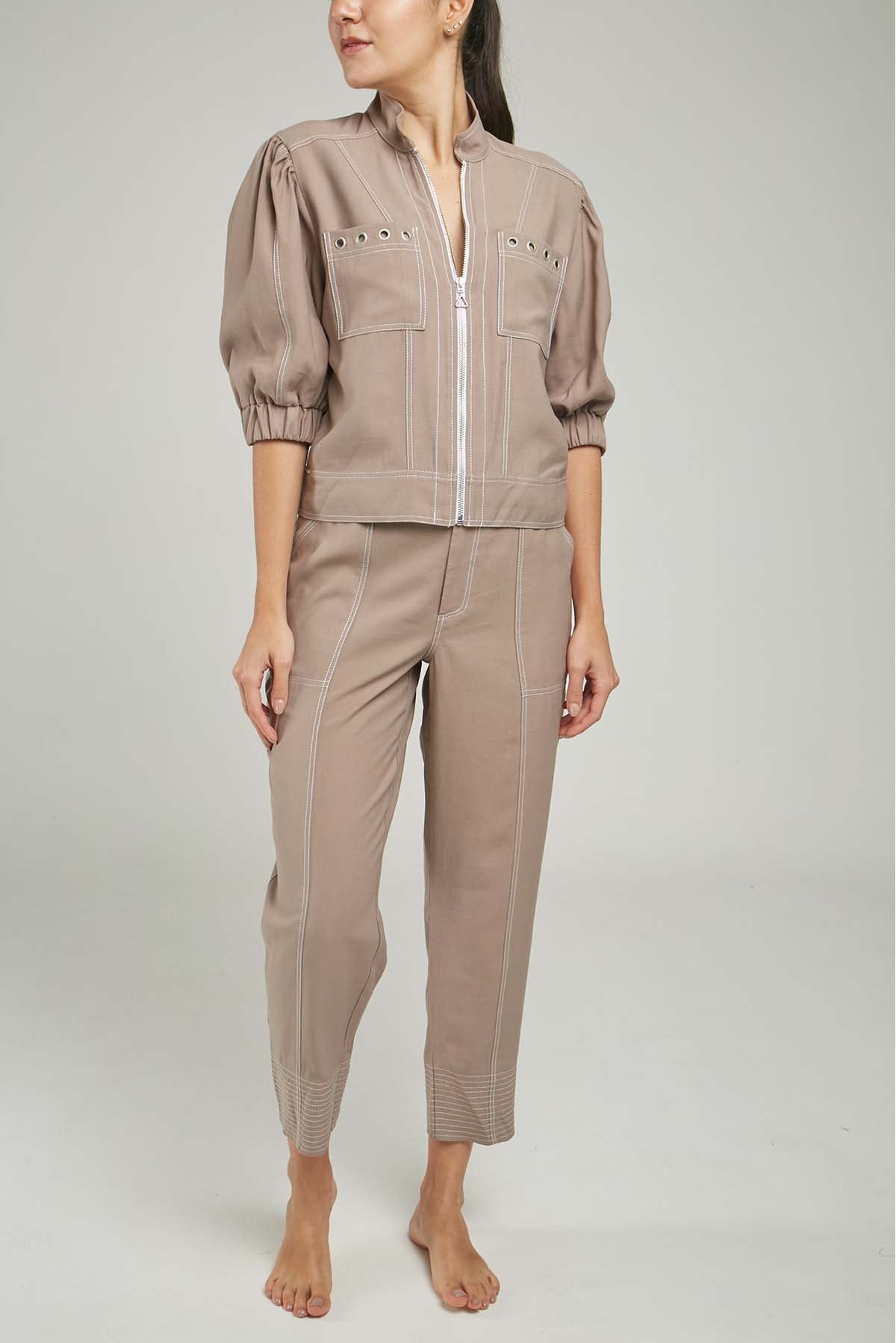 CHAQUETA CIERR BOLSILLO OJALET MANGA CORTA CUELLO NERU