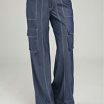 PANTALON VARIOS BOLSILLOS TAPAS LADOS RECOGIDO BOTA