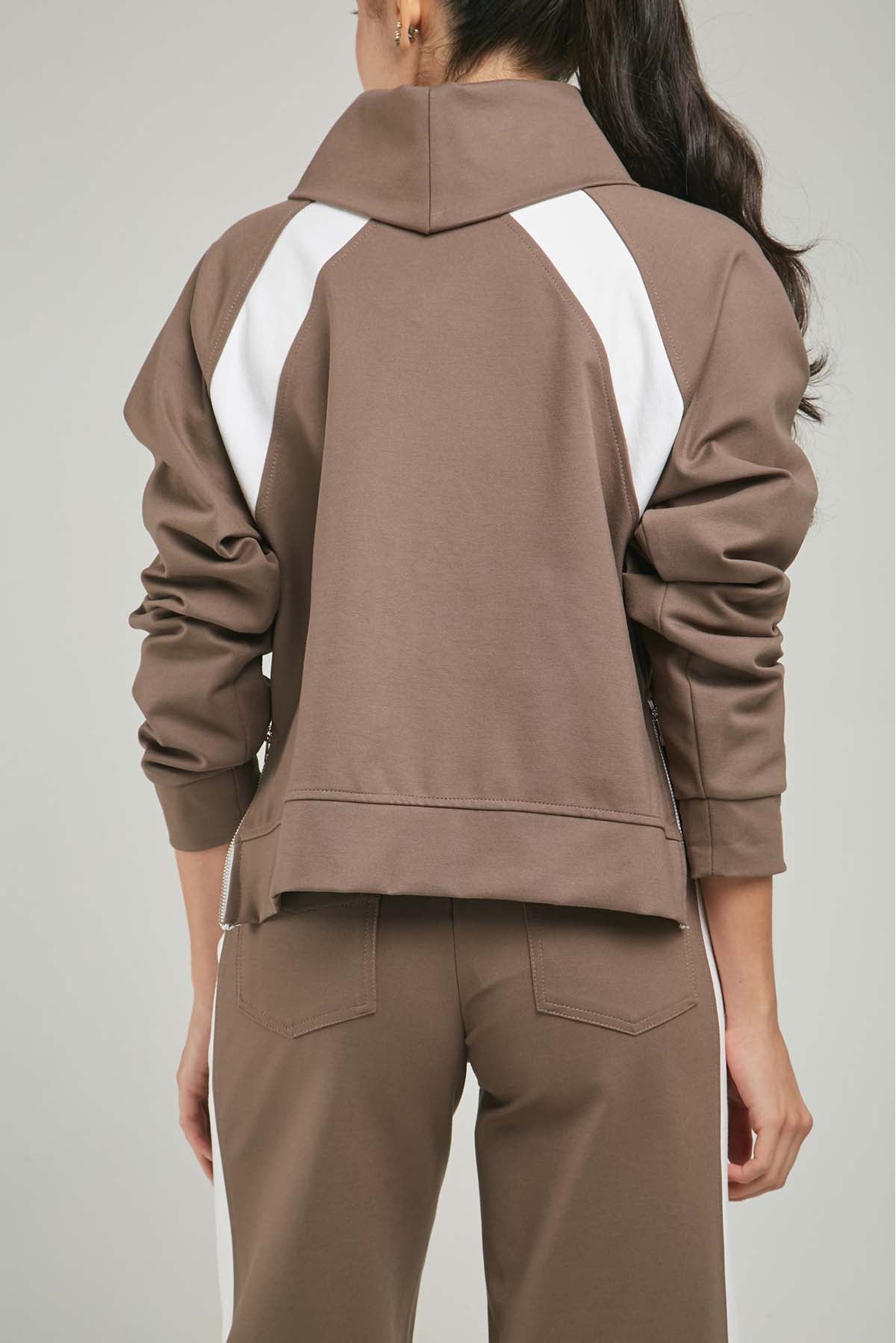 BUSO LISTA DIAGONAL SISA CUELLO DRAPEADO CIERRE LADOS  ML