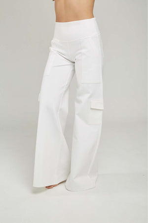 PANTALON TIPO CARGO BOLS BOTA ANCHA PRETINA  ANCHA