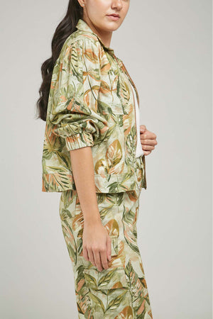 CHAQUETA ESTAMPADA HOJAS BOLSILLOS  RESORTE PUÑO