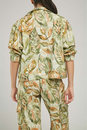 CHAQUETA ESTAMPADA HOJAS BOLSILLOS  RESORTE PUÑO