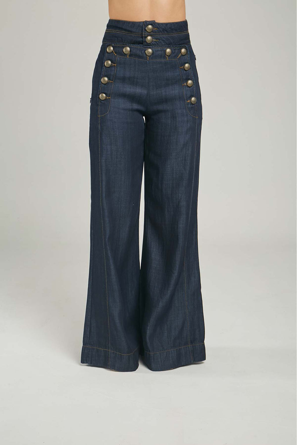 PANTALON TIPO JEAN BOTONES ADELANTE  BOTA ANCHA