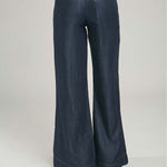 PANTALON TIPO JEAN BOTONES ADELANTE  BOTA ANCHA