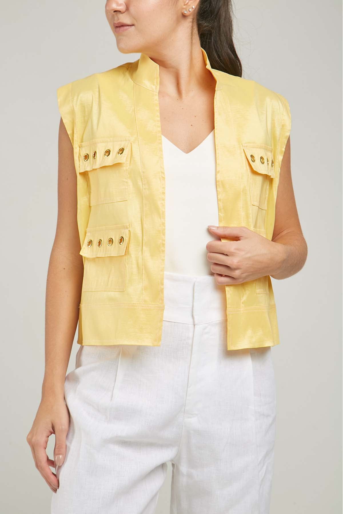 CHALECO ABIERTO TAFETAN BOLSILLO TAPA OJALES