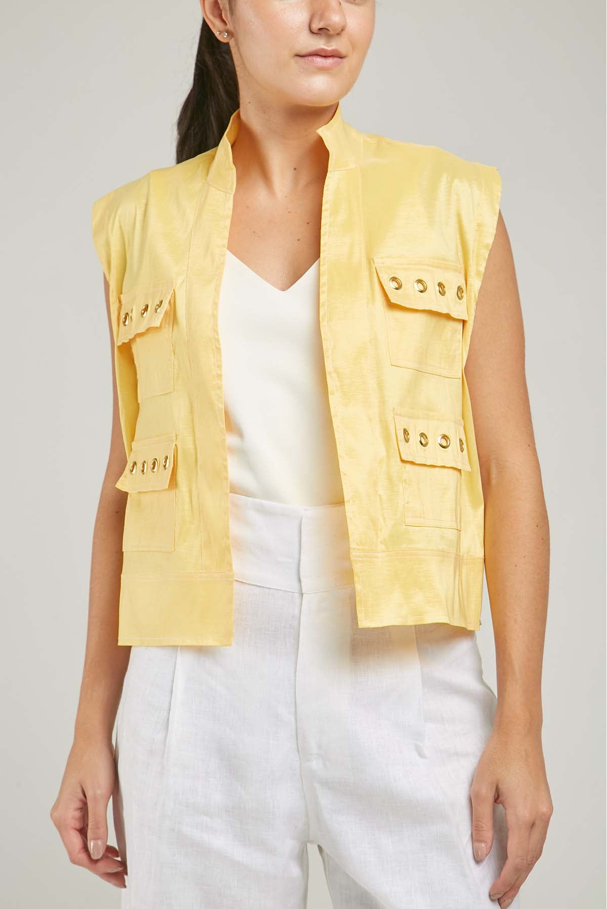 CHALECO ABIERTO TAFETAN BOLSILLO TAPA OJALES