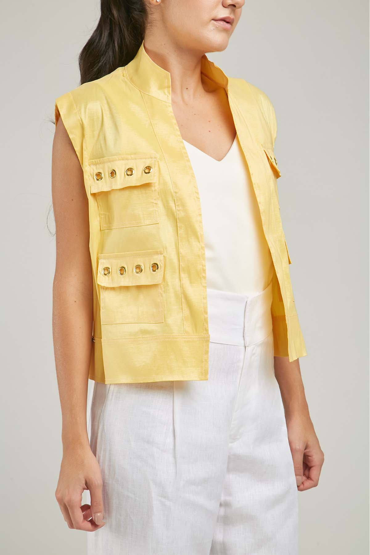 CHALECO ABIERTO TAFETAN BOLSILLO TAPA OJALES