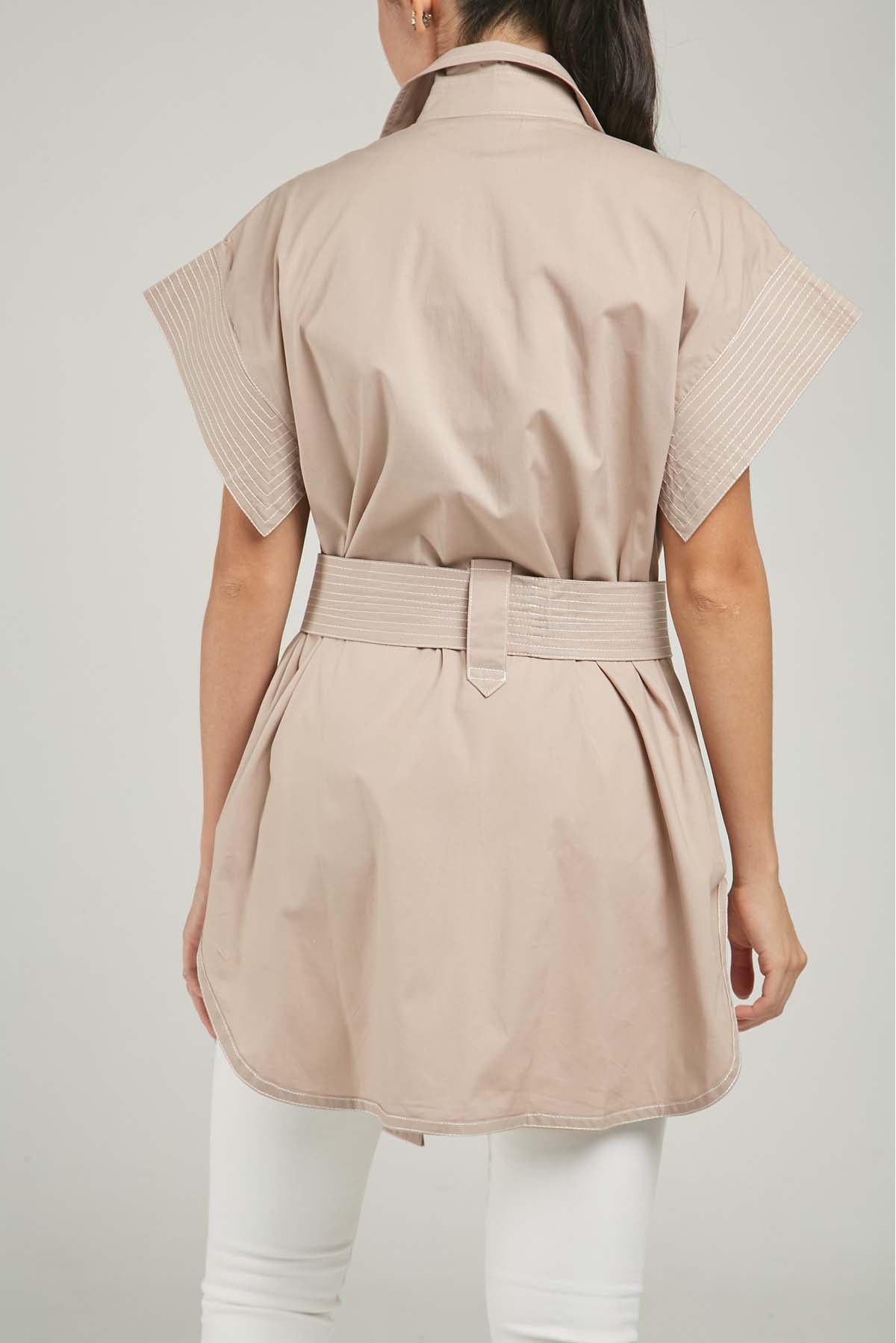 BLUSON BOLSILLOS  TAPAS MANGA CORTA PESPUNTE  CINTURON PESPUNTE