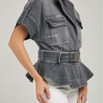 CHALECO JEAN UN BOTON M/R BOLSILLO TAPAS PESPUNTE RUEDO