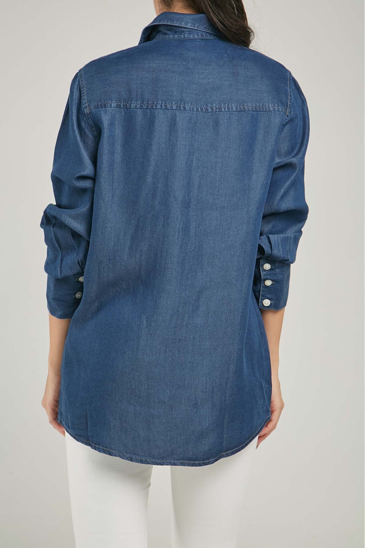 BLUSON TIPO JEAN PARCHE ADELANTE  BORDA FLOR BOLERO