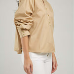 BLUSA 1/2 PERILLA BROCHE  M/L C/N PINZAS ESPALDA