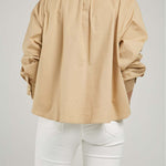 BLUSA 1/2 PERILLA BROCHE  M/L C/N PINZAS ESPALDA