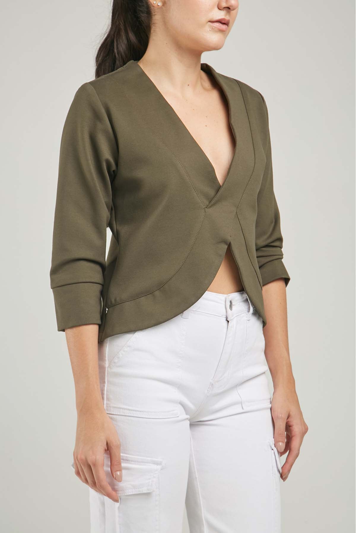 CAMISETA CRUZADA ADELANTE  CURVA RUEDO M/LARGA