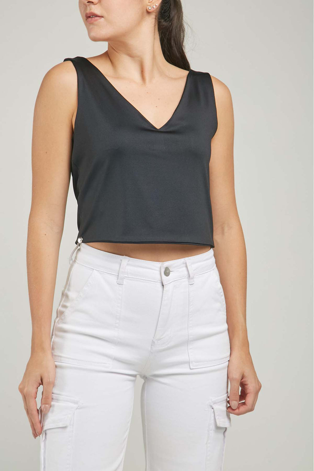 TOP LYCRA CUELLO EN V ATRAS ADELANTE TIRA ANCHA