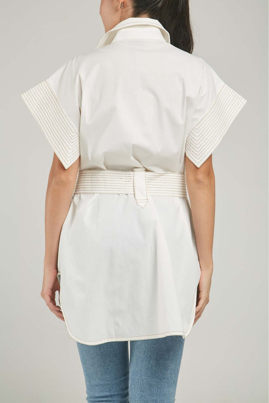 BLUSON BOLSILLOS  TAPAS MANGA CORTA PESPUNTE  CINTURON PESPUNTE