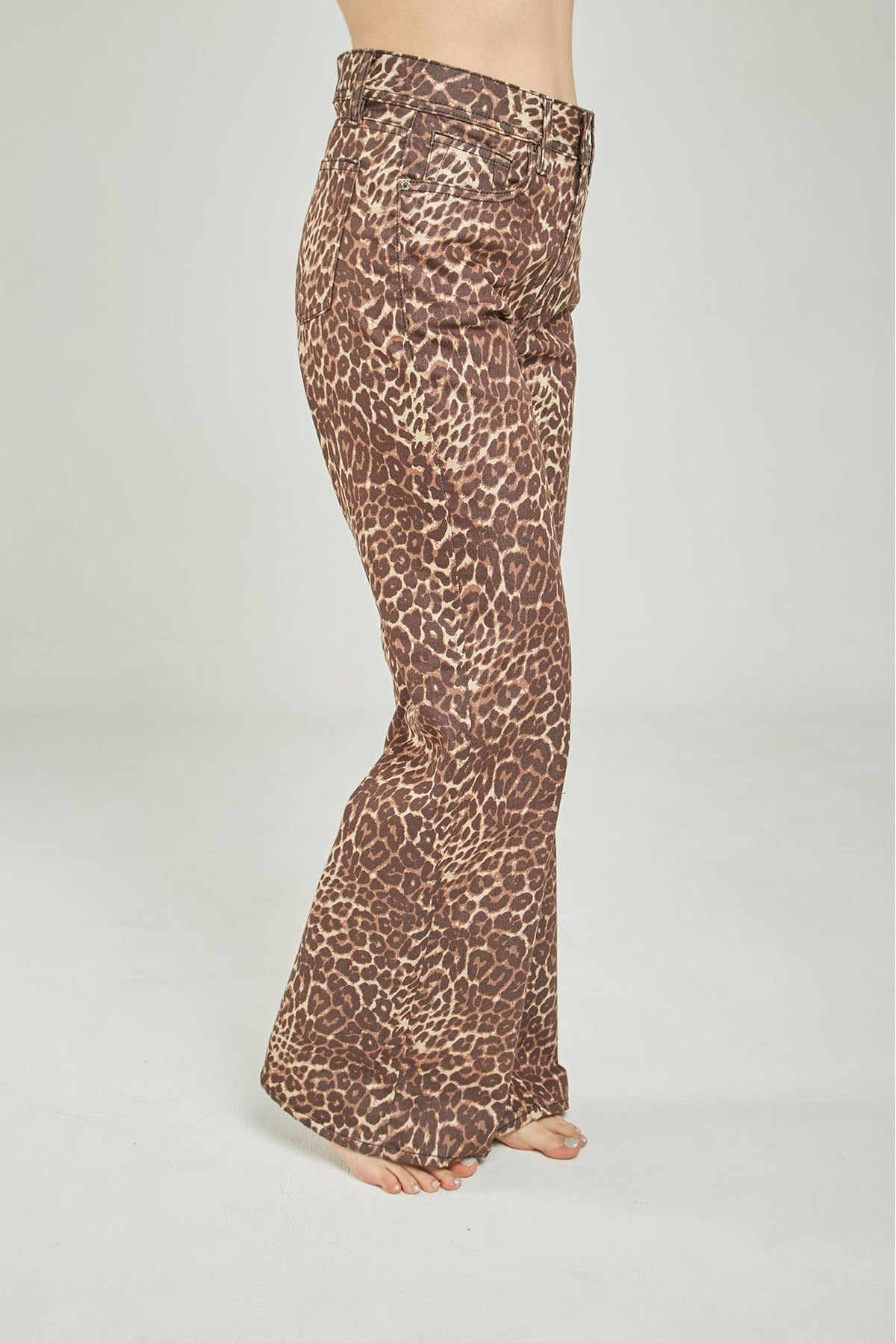 PANTALON ANIMAL PRINT BOLSILL BOTA ANCHA