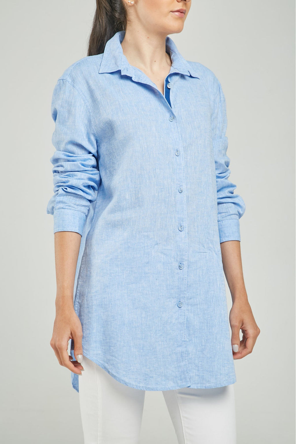 BLUSA LINO CLASICA PRENSE ATRAS CUELLO CAMISERO C M/LA