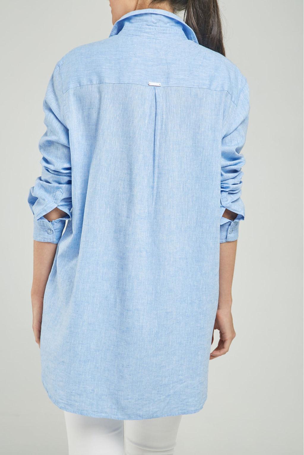 BLUSA LINO CLASICA PRENSE ATRAS CUELLO CAMISERO C M/LA