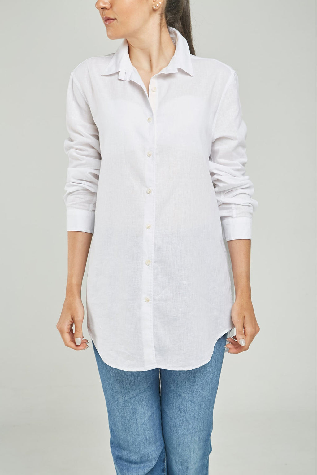 BLUSA LINO CLASICA PRENSE ATRAS CUELLO CAMISERO C M/LA