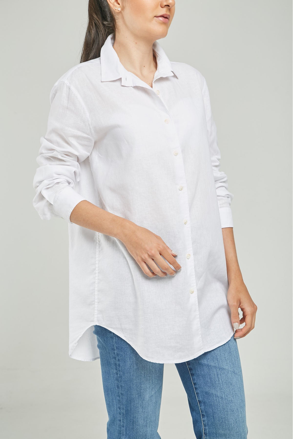 BLUSA LINO CLASICA PRENSE ATRAS CUELLO CAMISERO C M/LA