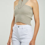 CROP TOP TEJIDO ACANALADO CUELLO ARGOLLA