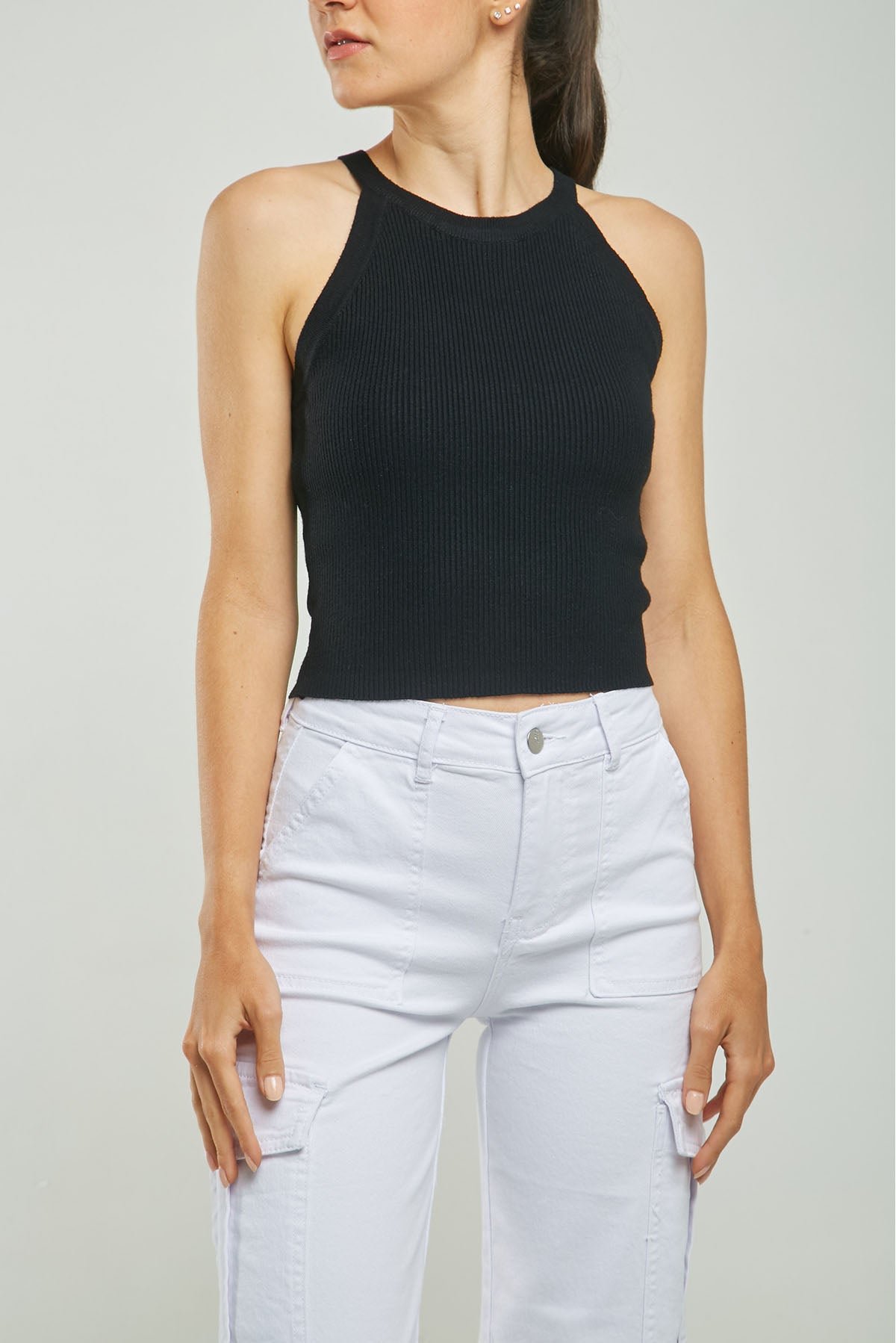 TOP TEJIDO ACANALADO CUELLO PULSARA MANGA SISA