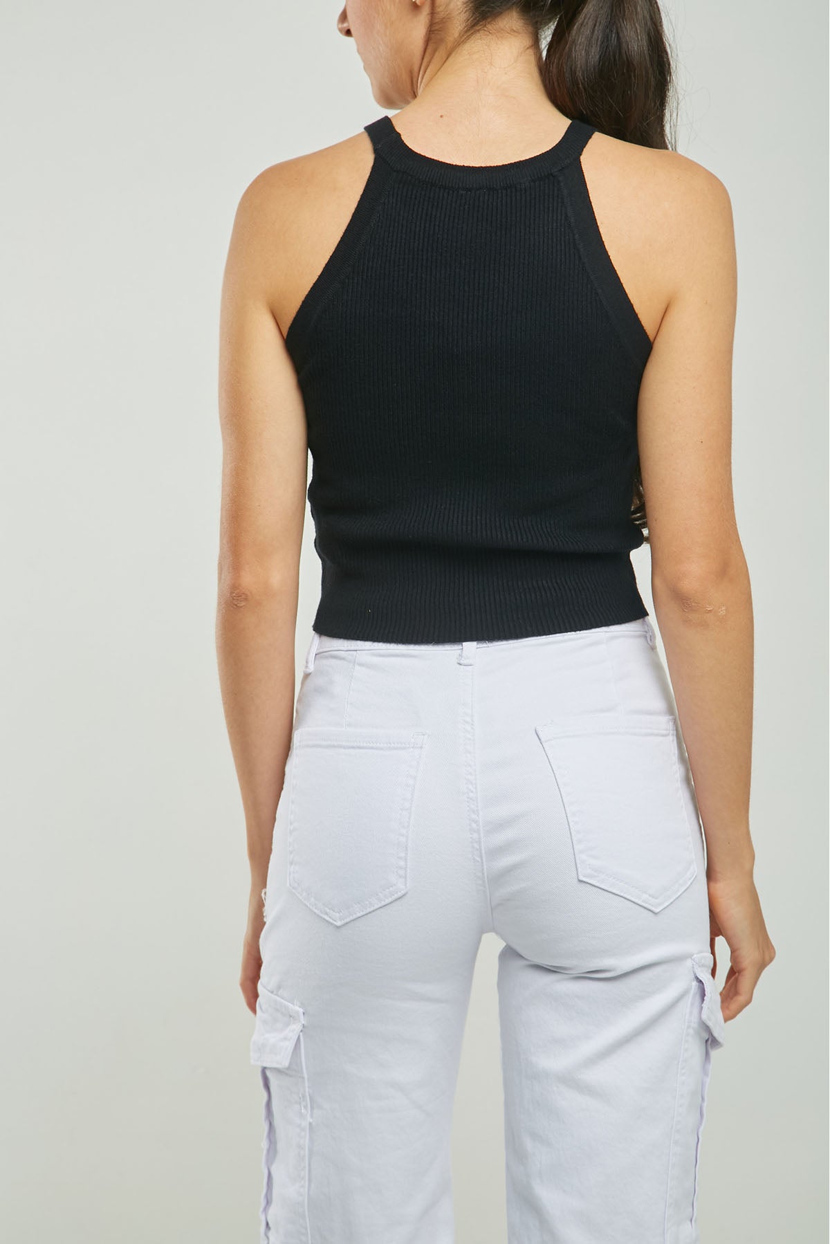 TOP TEJIDO ACANALADO CUELLO PULSARA MANGA SISA