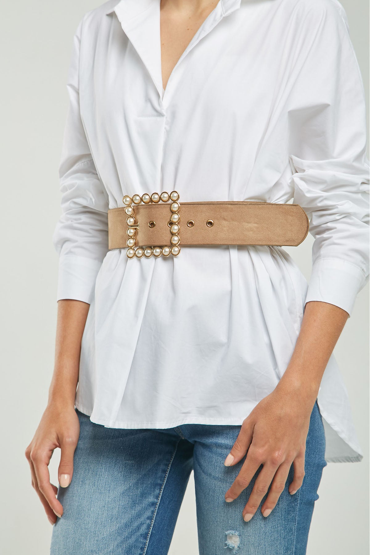 CORREA CUERO HEBILLA CUADRADA PERLAS