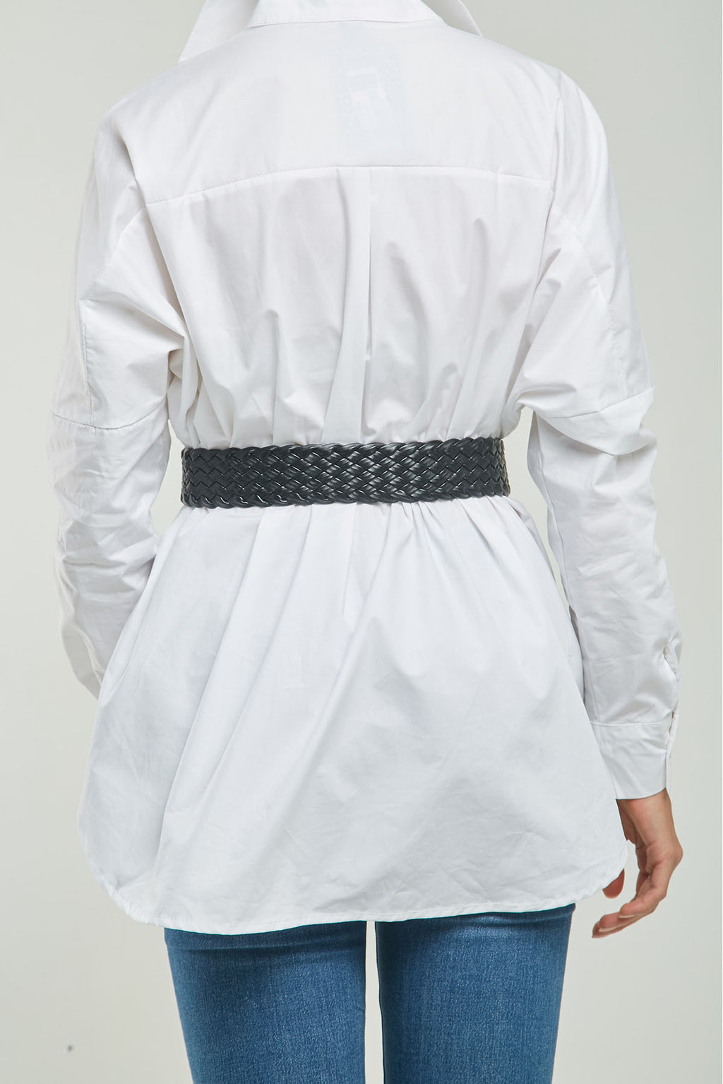 CORREA CUERO TRENZADO HEBILLA MEDIA LUNA FORRO