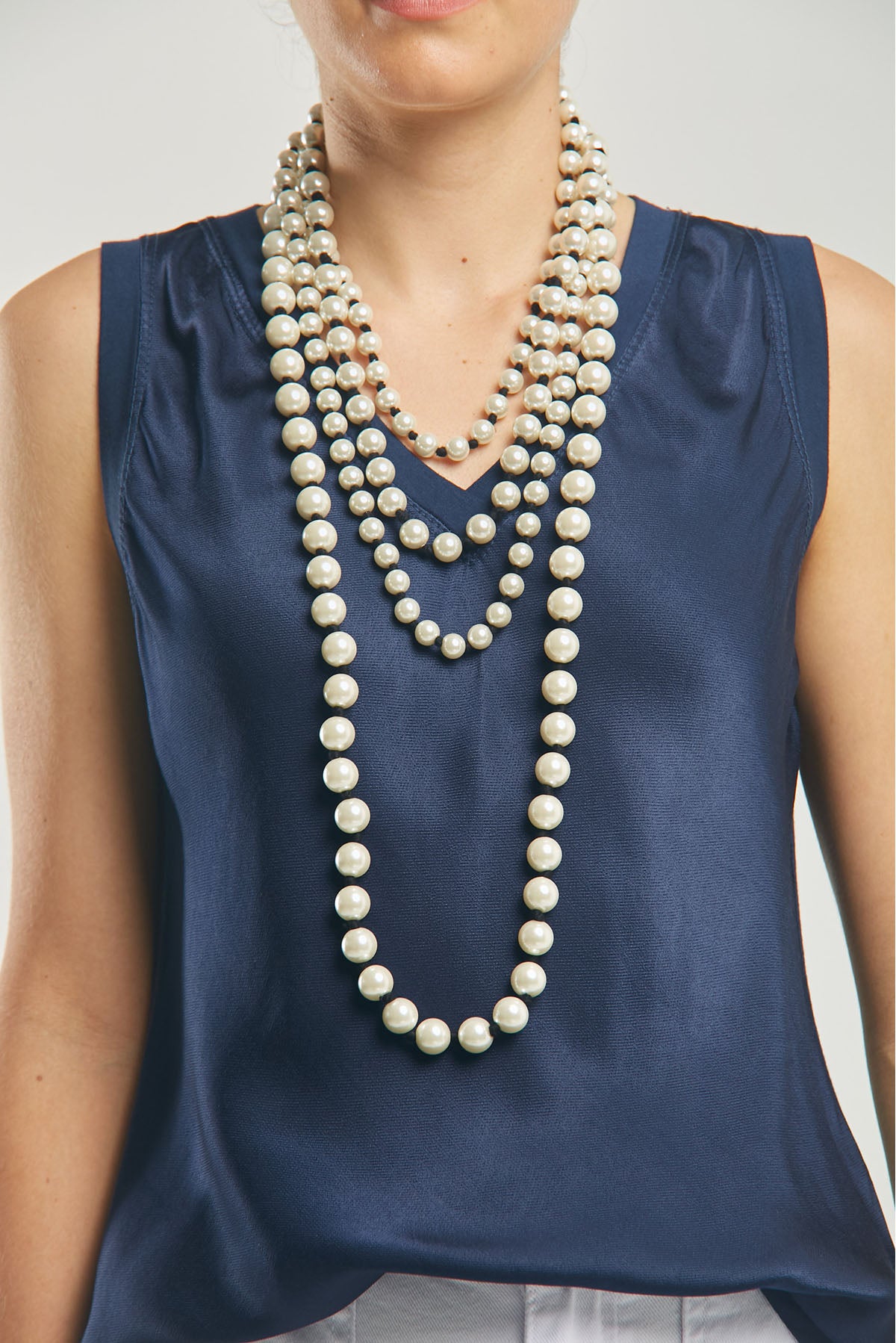 COLLAR VARIAS VUELTAS PERLAS DIFERENTES TAMAÑO