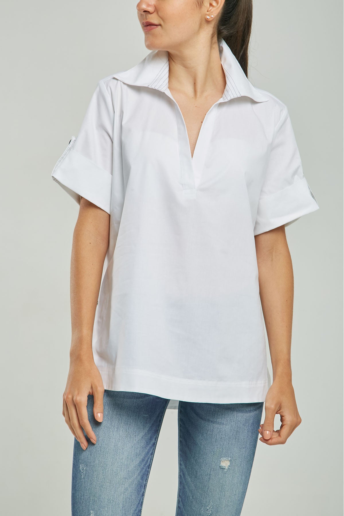 BLUSA PERILLA INTERRUMPIDA  CHARRETERA MANGA PESPUNTES  ABERTURA LADO
