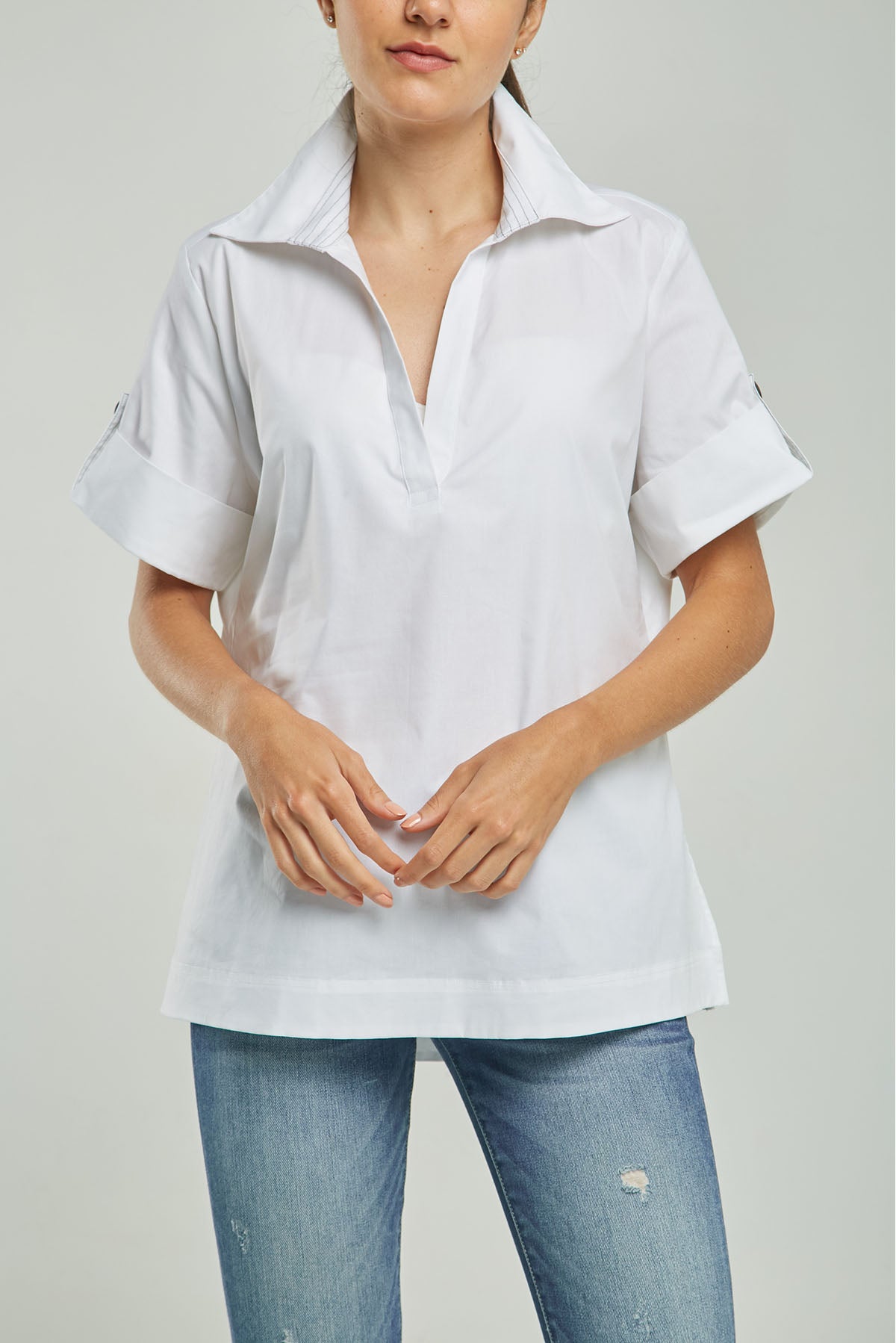BLUSA PERILLA INTERRUMPIDA  CHARRETERA MANGA PESPUNTES  ABERTURA LADO